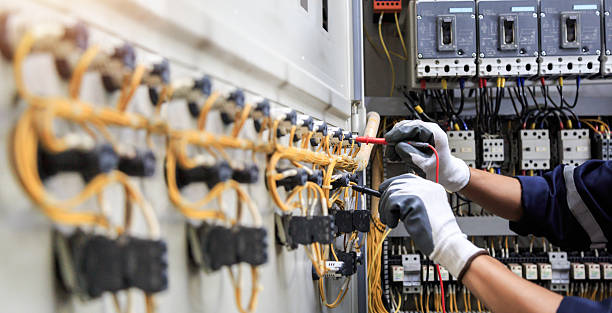 Professional Electrician technician working in Four Corners, MT